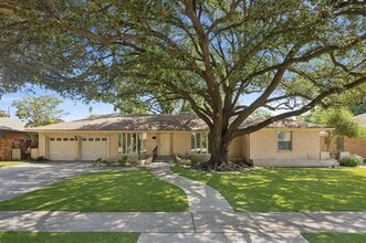 Building Photo - 1722 Robin Ln
