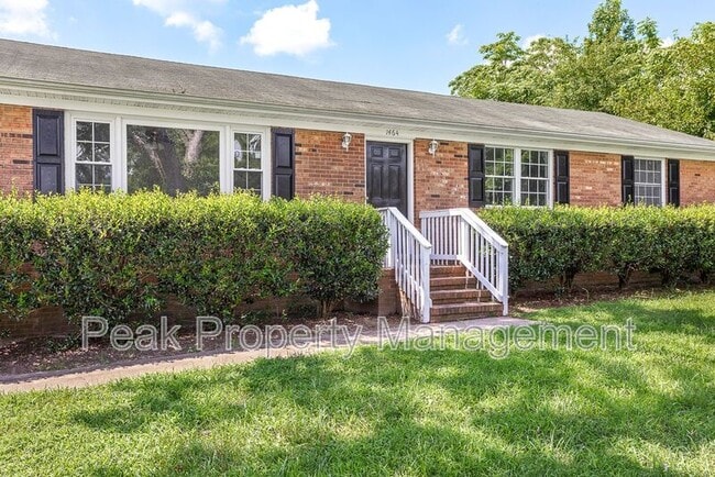Building Photo - 1464 Boisseau Dr