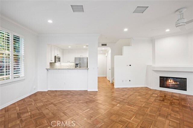Building Photo - 121 Danbrook