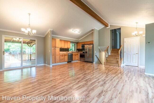 Building Photo - 3 br, 2.5 bath House - 505 224th St SW
