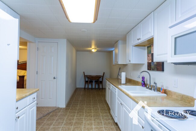 Foto del edificio - 1203 E 5th St