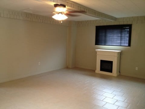 Building Photo - PRE-LEASE NOW FOR AUGUST MOVE-IN - 3409 33rd Street