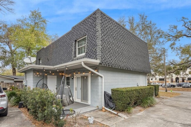 Building Photo - 2218 Elizabeth Ave