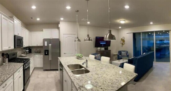 Foto del edificio - 7132 Oakmoss Loop