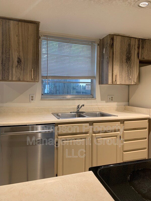 Foto del edificio - 1736 E Mulberry Dr