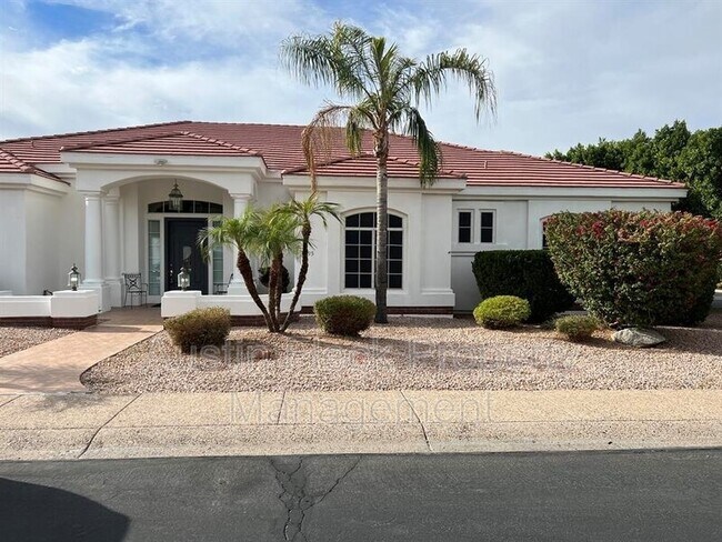 Foto del edificio - 5345 E McLellan Rd