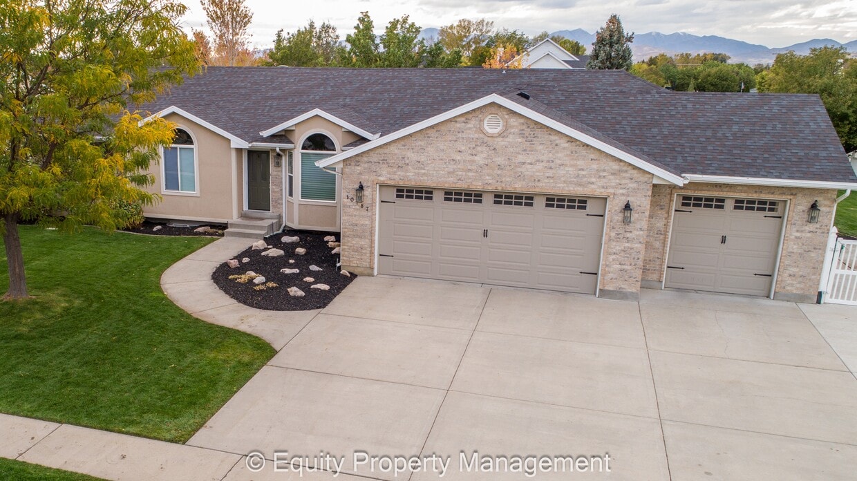 Foto principal - 10787 N 5800 W St