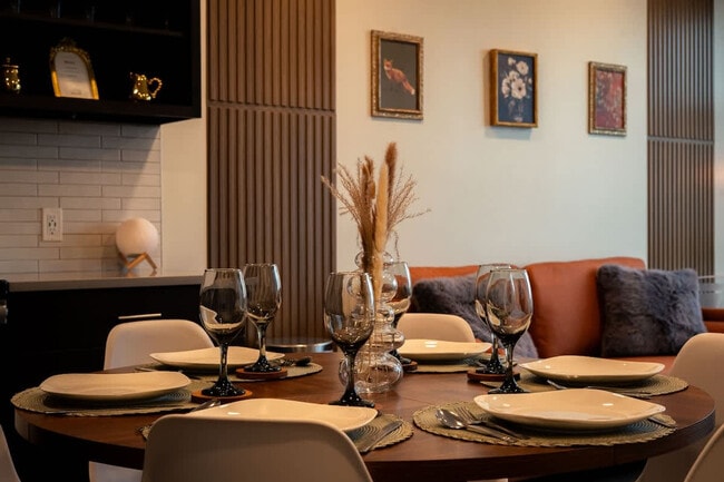 Building Photo - 111 S Adams St