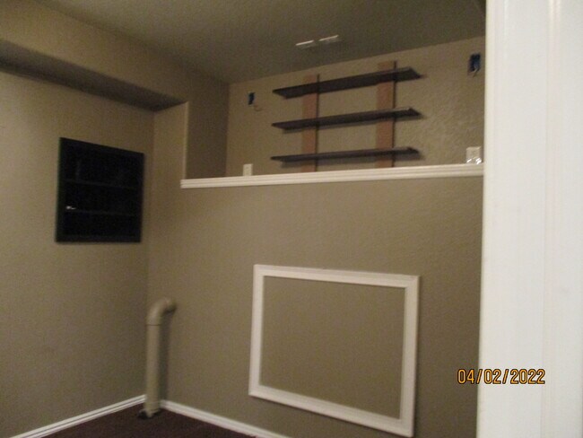 Building Photo - 10628 Silverton Creek Pt