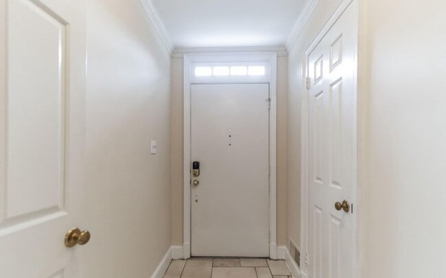 Photo - 6813 Indian Run Ct Townhome