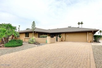 Building Photo - 14211 N Cameo Dr