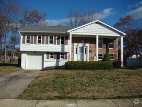 Building Photo - 30 Brunswick Dr