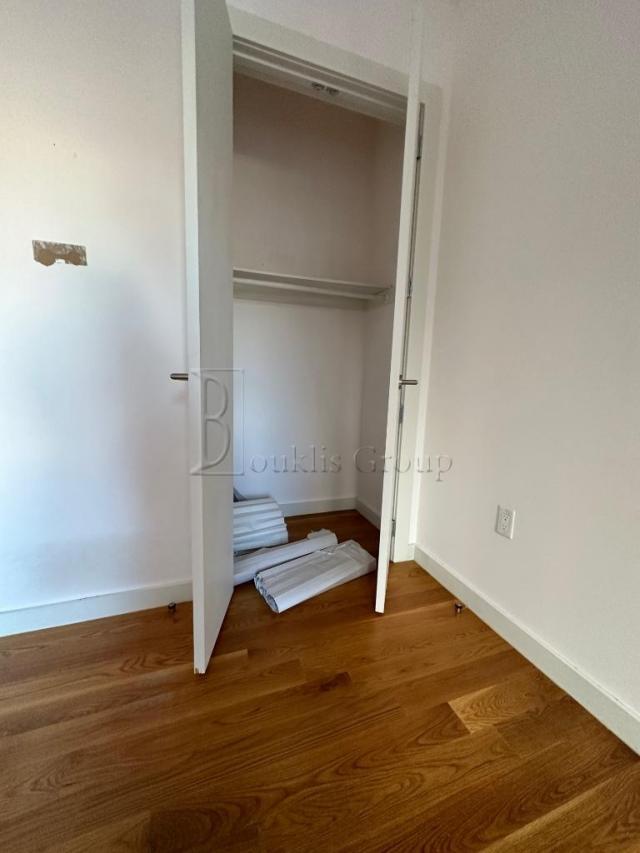 Foto del edificio - 1 bedroom in ASTORIA NY 11106