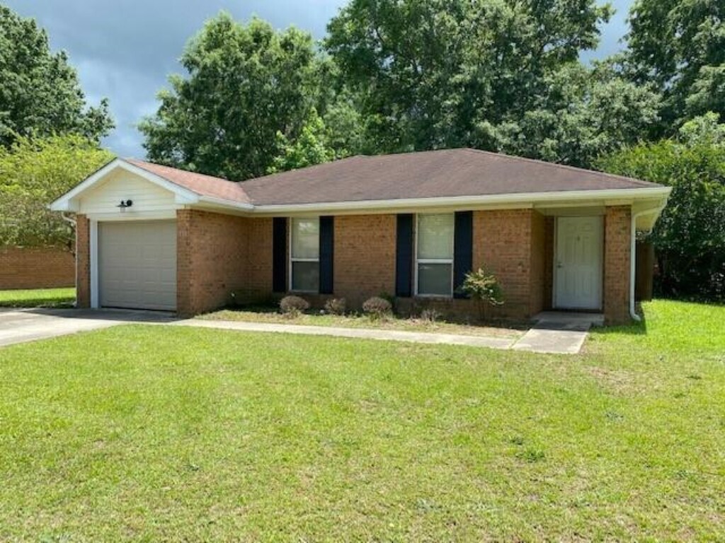 111 Barnsbury Ct, Raeford, NC 28376 House Rental in Raeford, NC