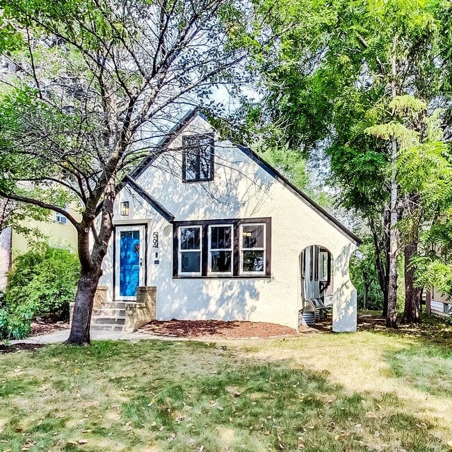 Building Photo - 564 Brimhall St