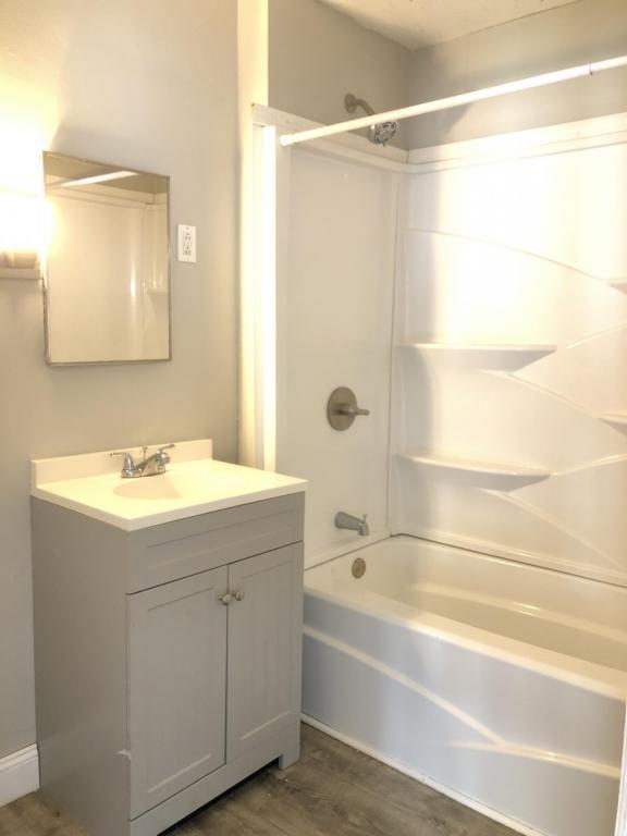 Building Photo - 314 East 7th Street