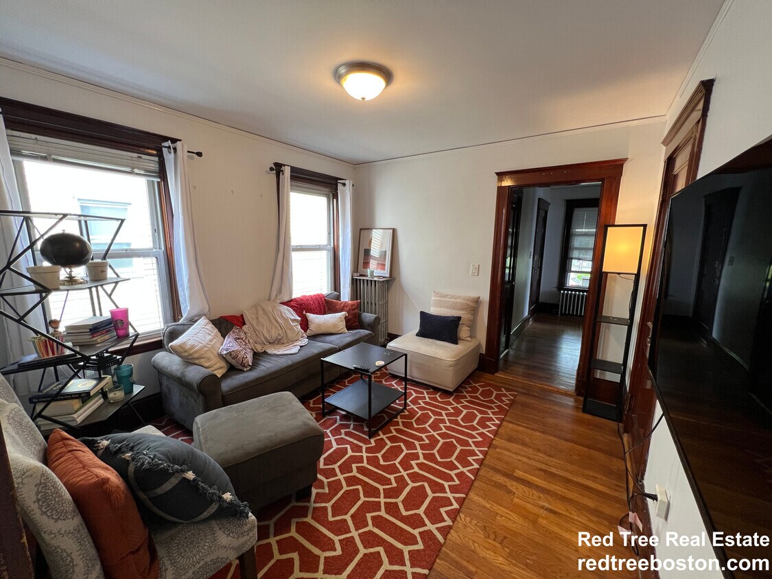 Primary Photo - 50 Etna St