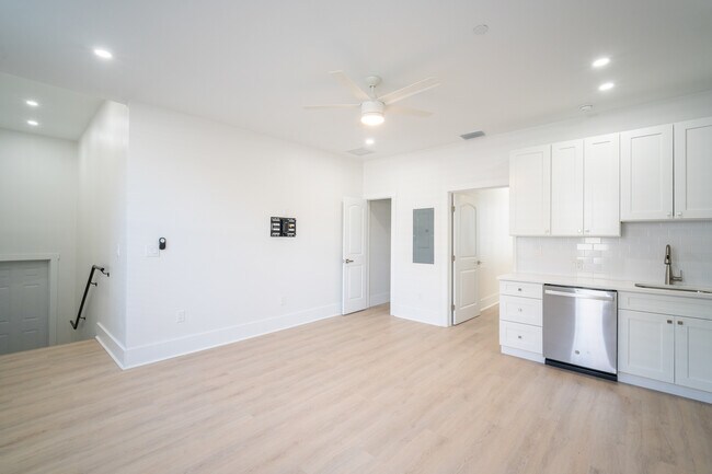 Foto del edificio - 326 Plant