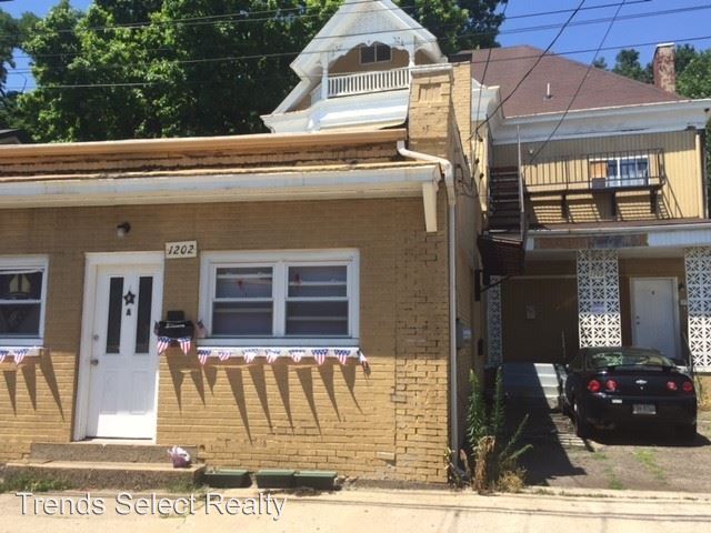 Primary Photo - 1202 Penn St