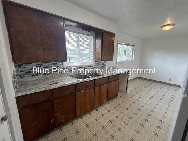 Foto del edificio - 182 Adams St