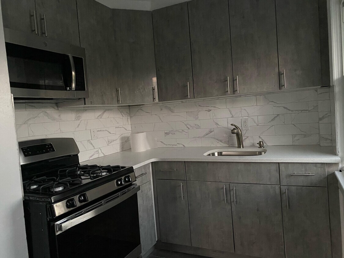 Foto principal - 276 Rockaway Tpke