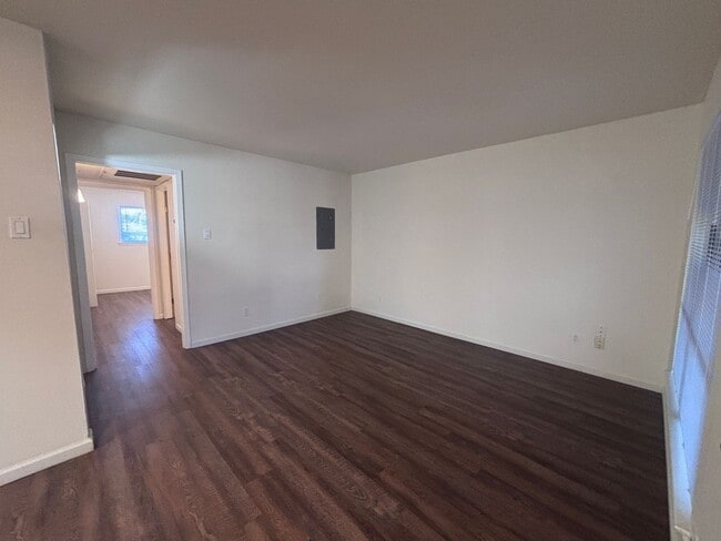 Building Photo - 202-E Eden at Avondale