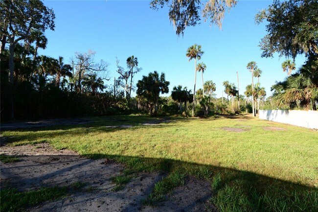 Building Photo - 1501 Lambert Ave