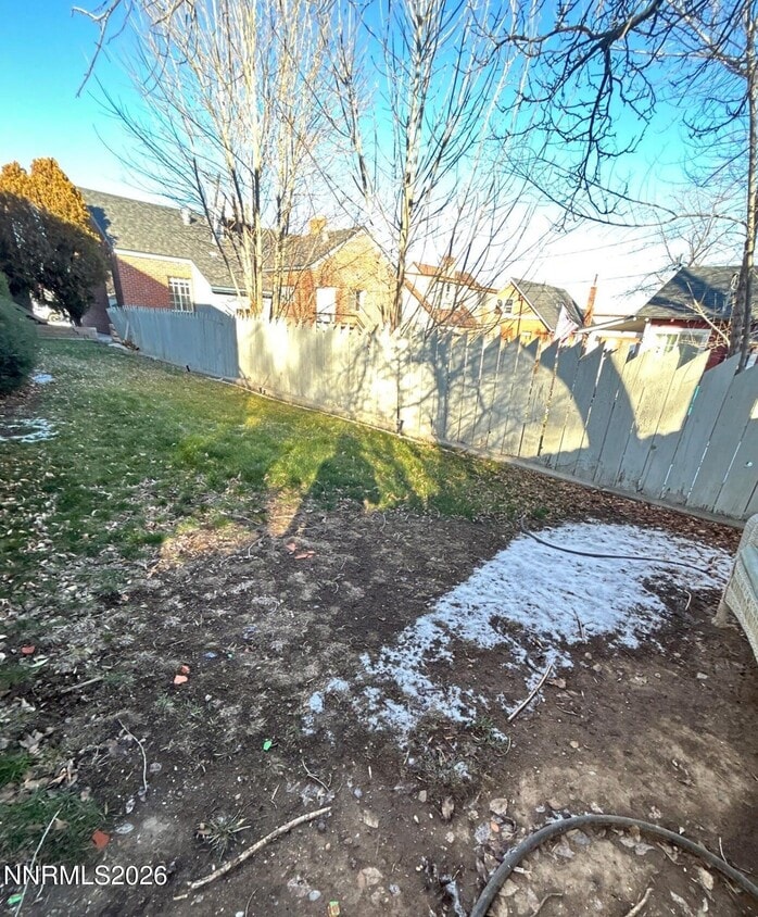 Building Photo - 218 Mt Rose St