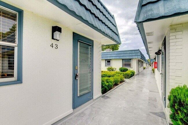 Foto del edificio - 43 Waterford Way