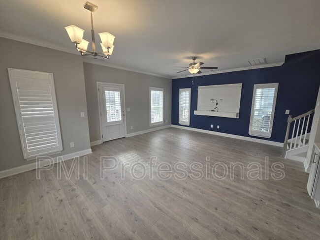 Foto del edificio - 1022 Stoneleigh Ln