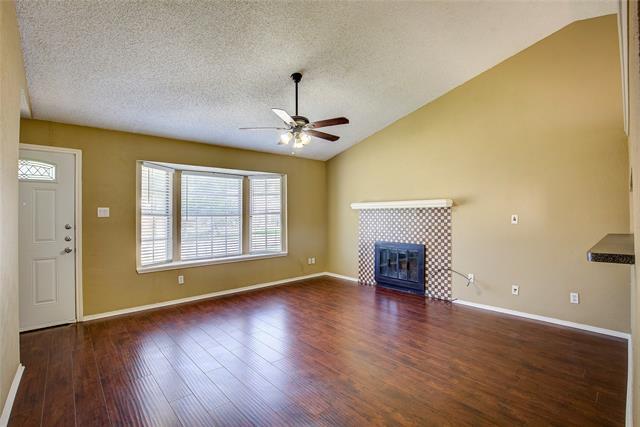 Foto del edificio - 4624 Baytree Dr