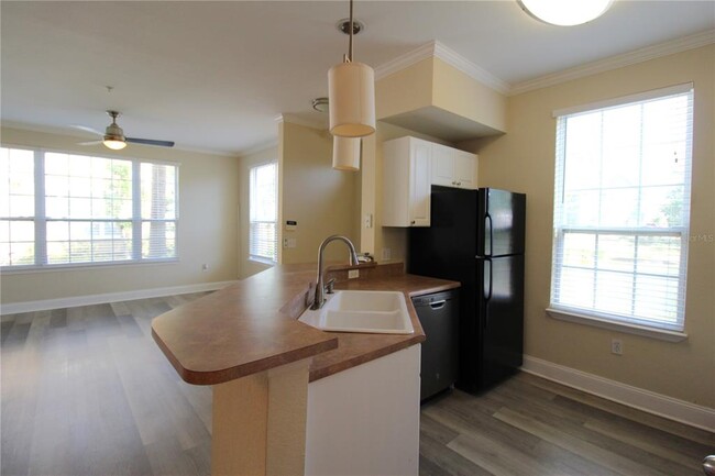 Foto del edificio - 5510 Rosehill Rd