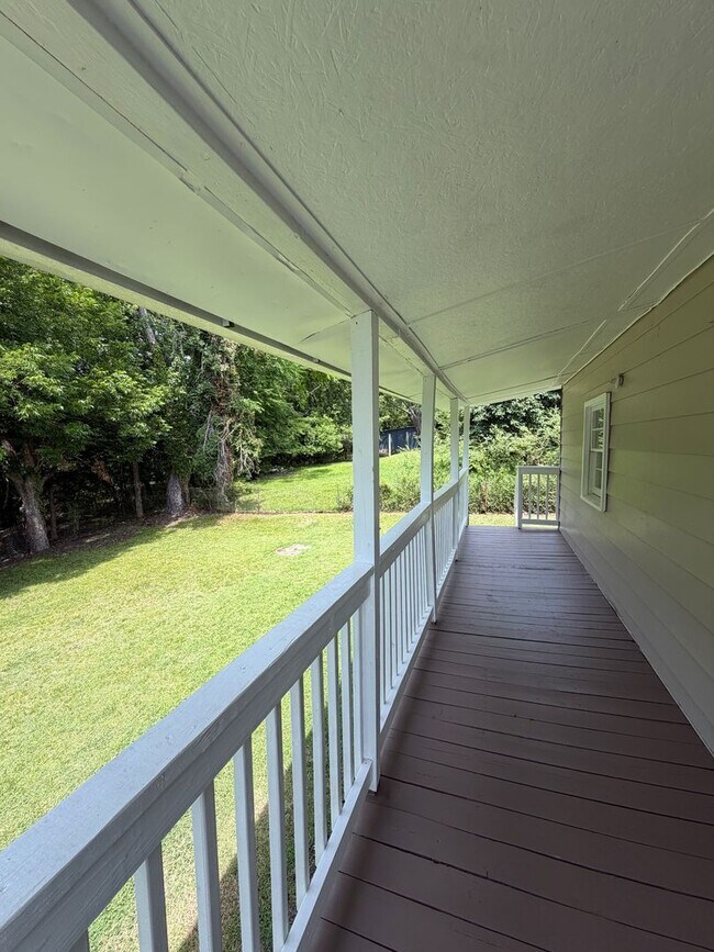Foto del edificio - Charming 3 Bedroom in Schoolfield