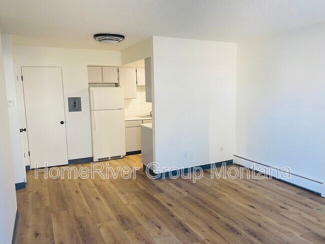 Foto del edificio - 707 SW Higgins Ave