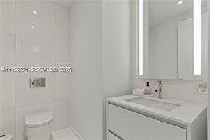 Building Photo - 300 Biscayne Blvd Way