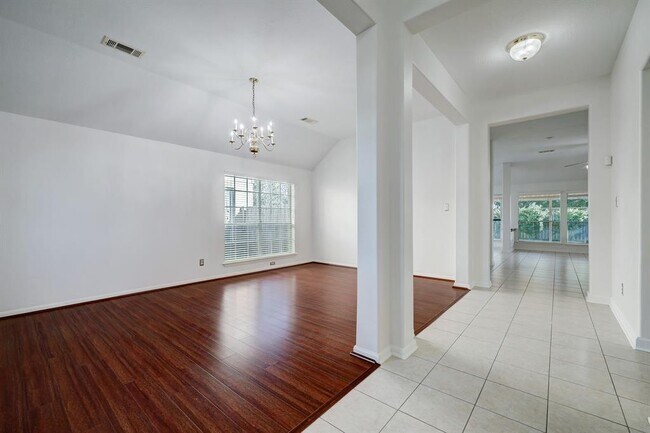 Foto del edificio - 17407 Winfield Square