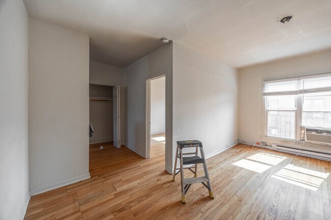 Foto del edificio - 732 W Roscoe St