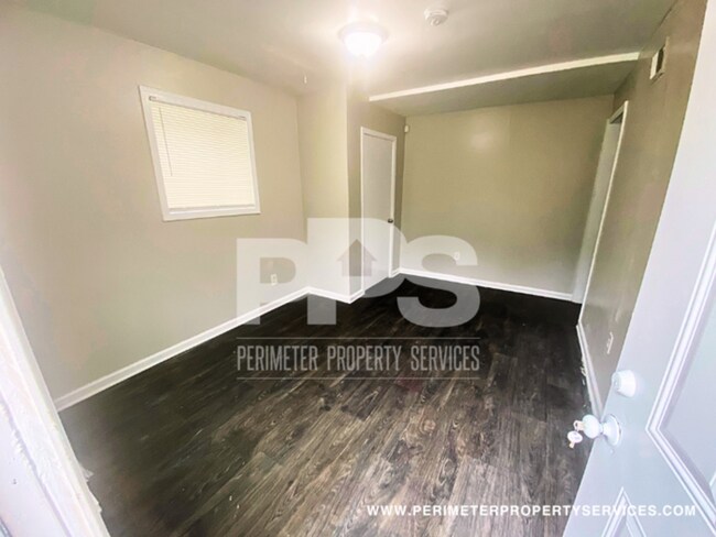 Foto del edificio - Newly renovated 2 bedroom, 1 bath in Histo...