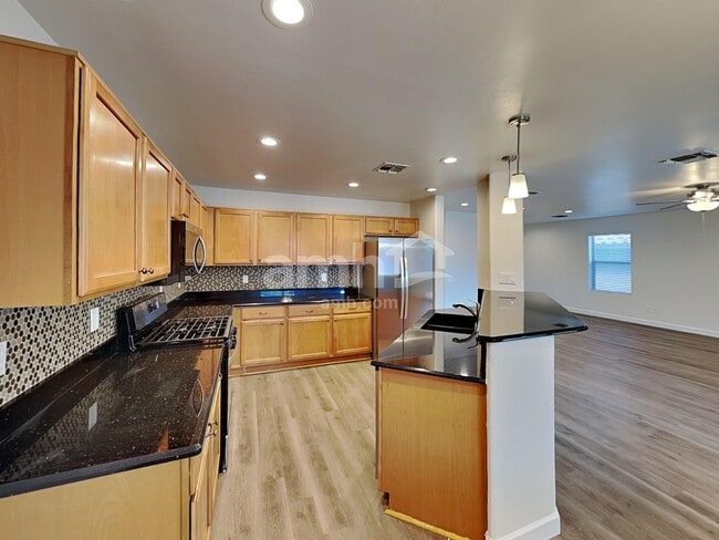 Foto del edificio - 711 W Flaming Arrow Dr