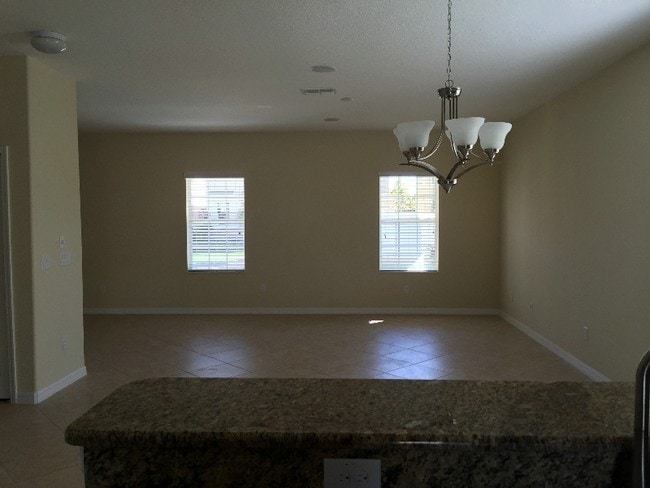 Foto del edificio - 6819 Goldflower Ave