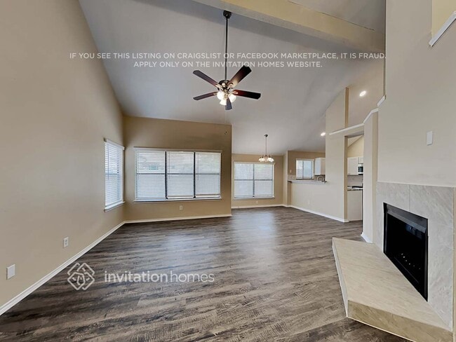Building Photo - 927 Sylvan Creek Dr