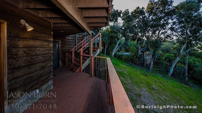 Foto del edificio - 560 Hillside Rd