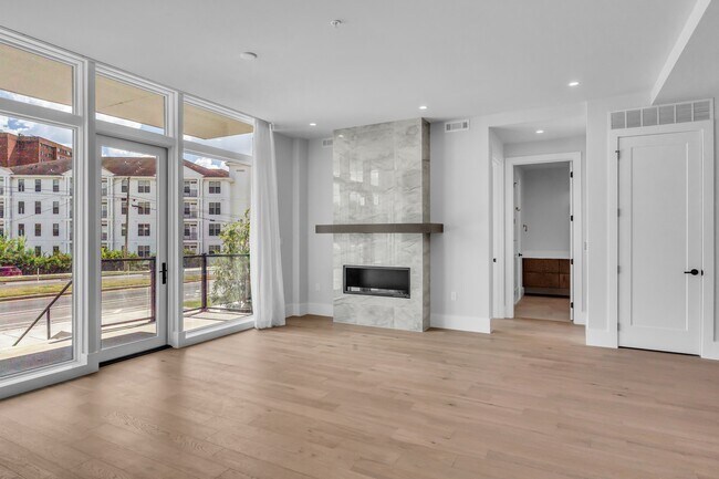 Foto del edificio - 321 31st Ave N