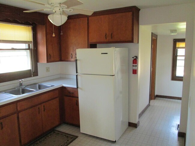 Cocina y salón - 420 Pontiac St