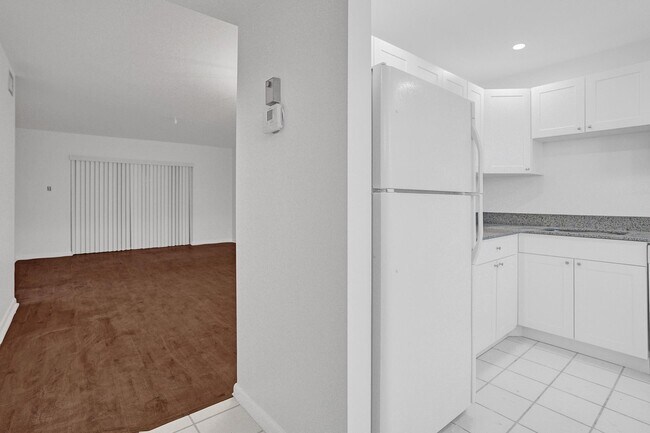 Building Photo - 7605 NW 5th Pl