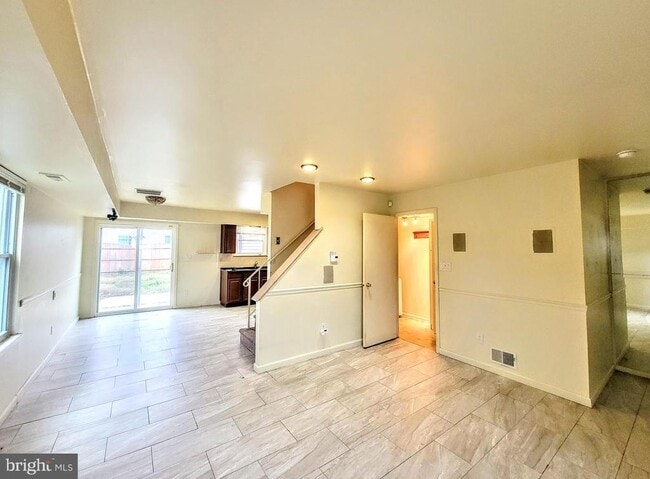 Building Photo - 115 Fomalhaut Ave