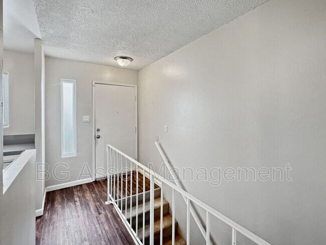 Building Photo - 116 Avian Dr