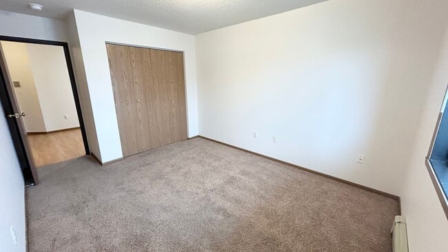 Interior Photo - Evans Place 1