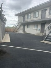 Building Photo - 408 Highland Ave