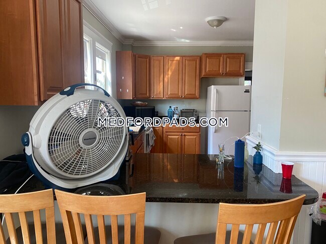 Foto del edificio - 69 Hillsdale Rd